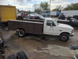 ford f-450 service body truck with a bad powerstroke diesel engine